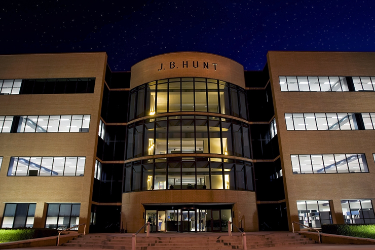 Contact J.B. Hunt | Freight Transportation